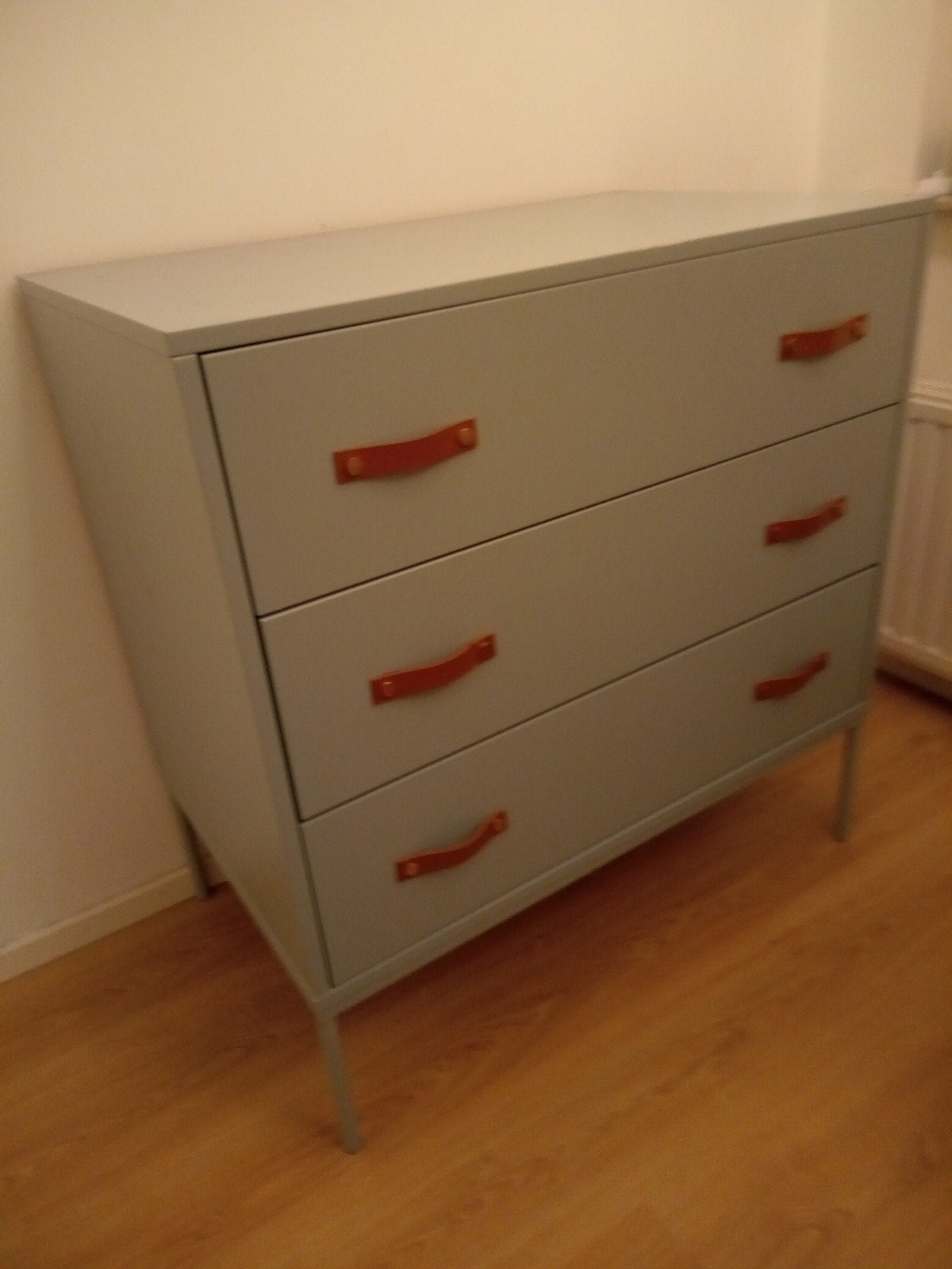 Nette commode / verschoon tafel/ kast, Kinderen en Baby's, Ophalen, 50 tot 70 cm, 90 tot 105 cm, 100 cm of meer