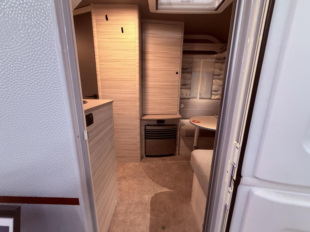 Dethleffs C'Joy Active 460 LE +active pakket, Caravans en Kamperen, Schokbreker, Standaardzit, Bedrijf, Dethleffs