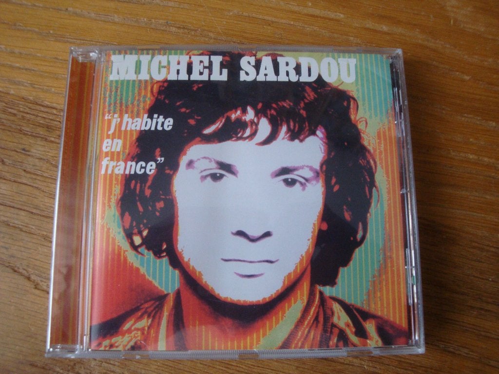 Michel Sardou - J'habite en France (12 + 5 bonus chansons), Ophalen of Verzenden, Zo goed als nieuw, Verzamelalbum, Chanson