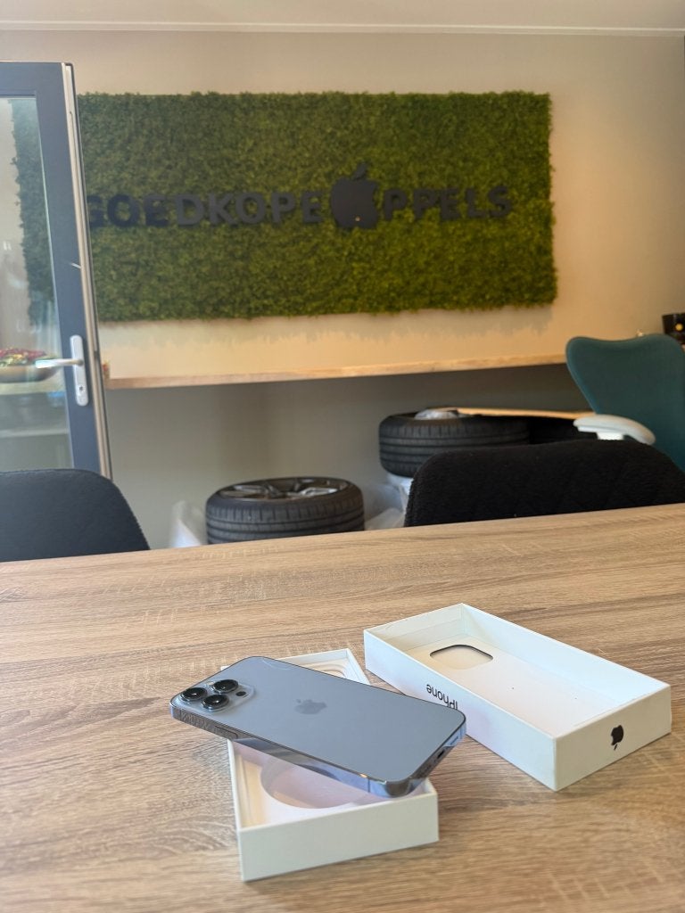 iPhone 13 Pro Max 256GB Blauw | 88% accu, Apple, Cupertino California, Support@apple.com, Zonder simlock