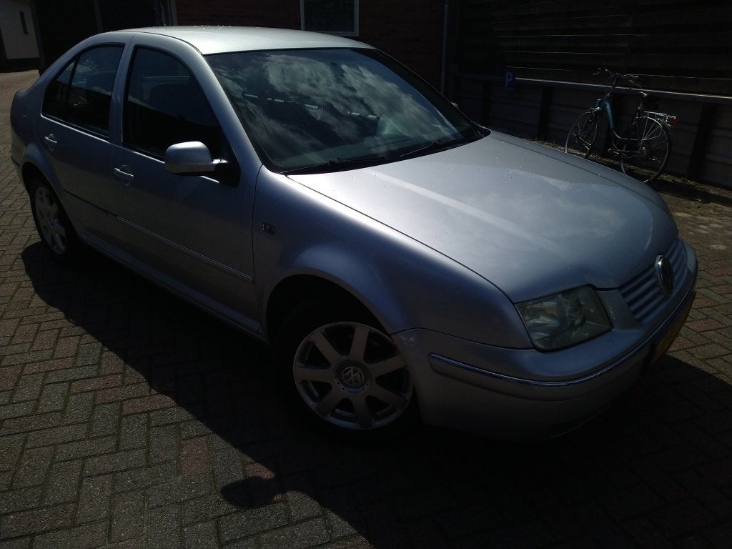 Volkswagen Bora 1.6-16V Athene (bj 2005), Stof, Gebruikt, Bora, 4 cilinders