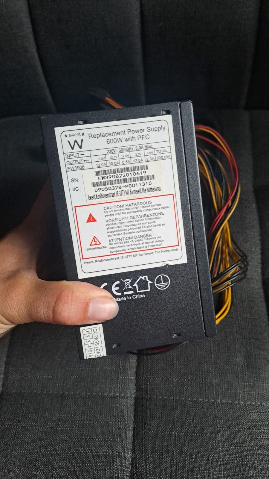 600W Voeding pc zwart, Computers en Software, Interne voedingen, Ophalen of Verzenden, Gebruikt