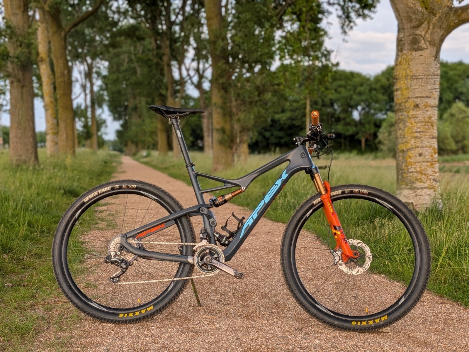 Apex Reliq fully 29er XTR di2 Fox factory 32 Float kashima, 57 cm of meer, Zo goed als nieuw, Schijfrem, Ophalen