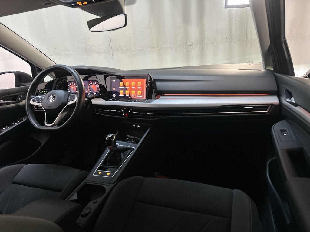 Volkswagen Golf 1.5 TSI Life Business Alcantara Sfeerverlich, Voorwielaandrijving, 4 cilinders, Met garantie (alle), Alcantara