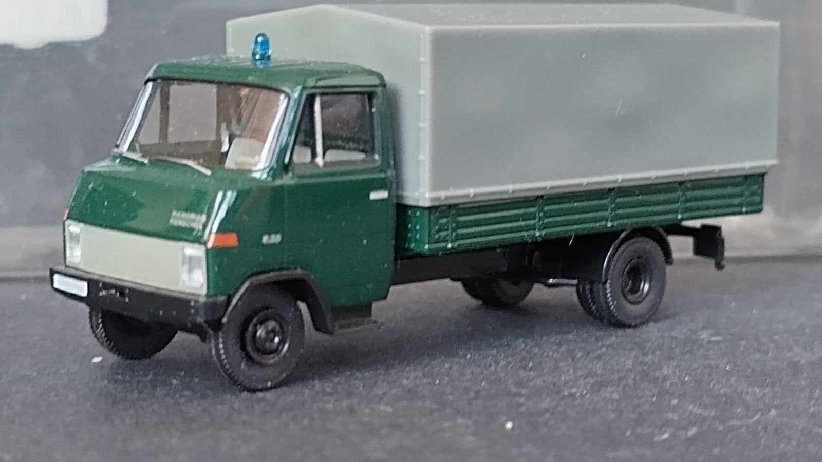 Hanomag Henschell polizei 1:87 Brekina pol, Auto, ., Nieuw, Ophalen of Verzenden