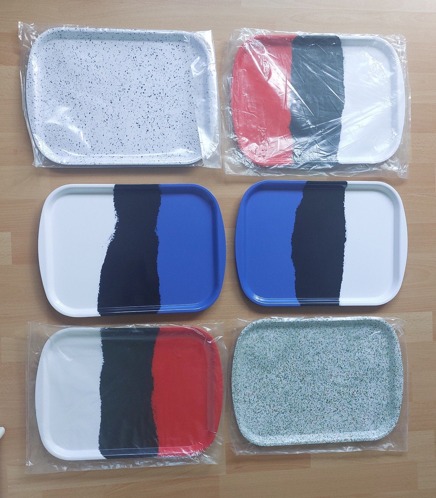 49 Melamine dienbladen - Nieuw ook per 6 te koop 15 euro., Kunststof, Met opstaande rand, Nieuw, Ophalen of Verzenden
