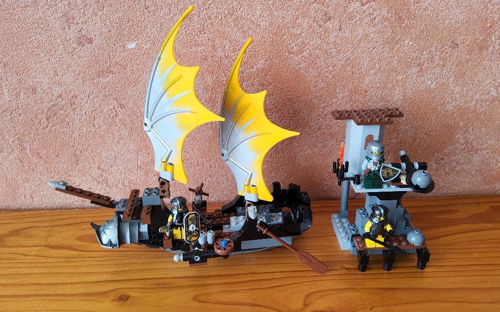 Lego Knight's Kingdom: Roque knight battleship 8821., Compleet, Lego, Ophalen of Verzenden, Zo goed als nieuw