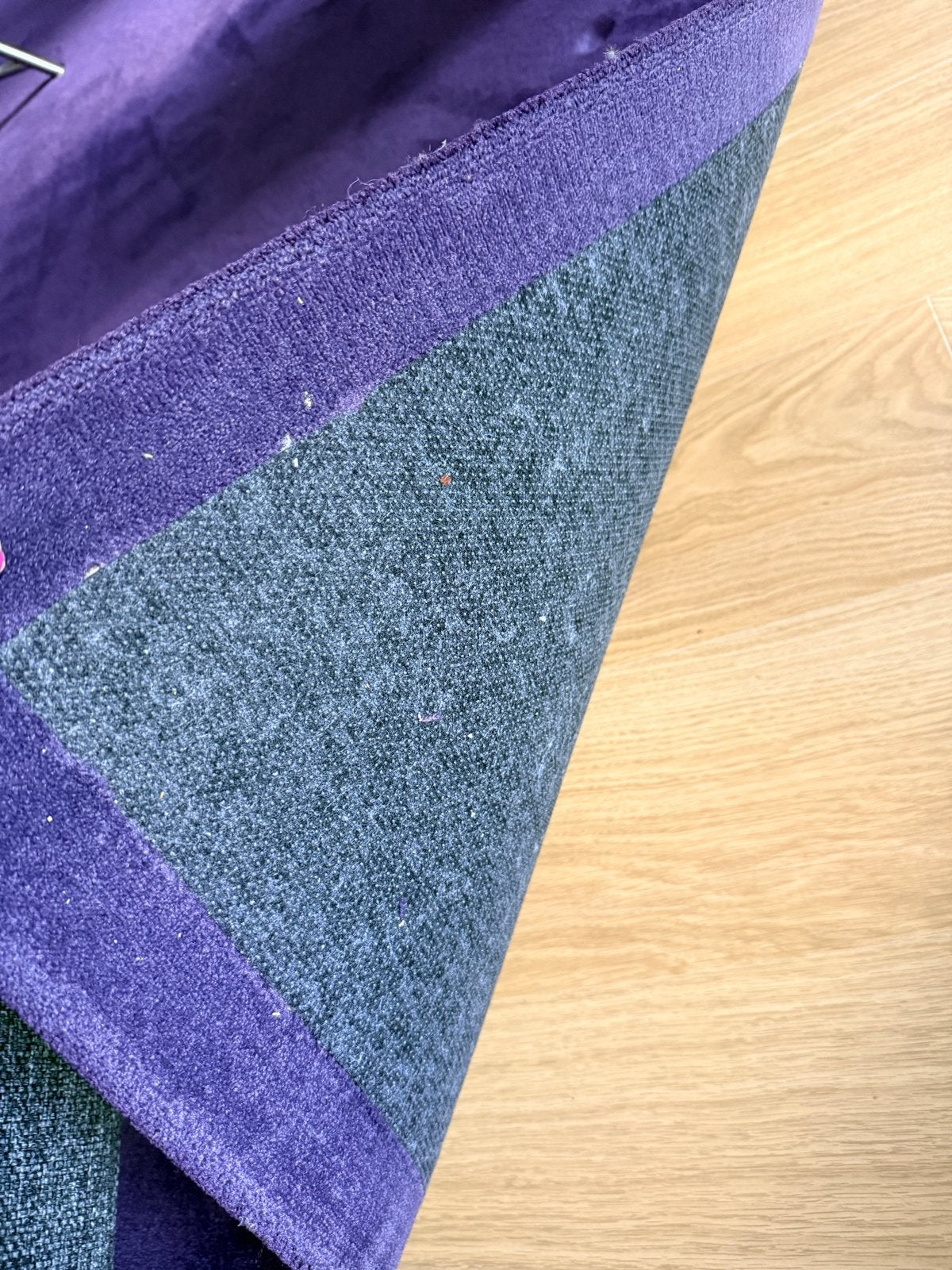 Vloerkleed TMC Wonen paars 2,60 x 3,10 m zo goed als nieuw, Ophalen, Paars, Zo goed als nieuw, 200 cm of meer