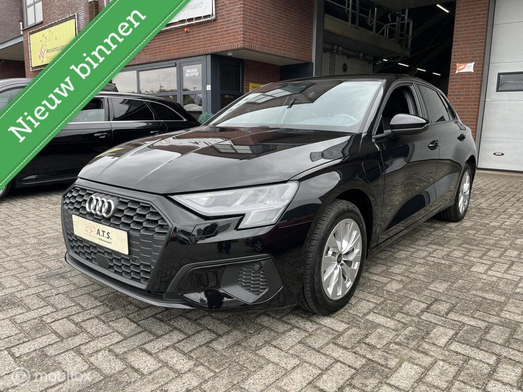 Audi A3 Sportback 40 TFSI e Business edition LED*ACC*NAVI*PD, Automatische klimaatregeling, 1525 kg, Gebruikt, Euro 6