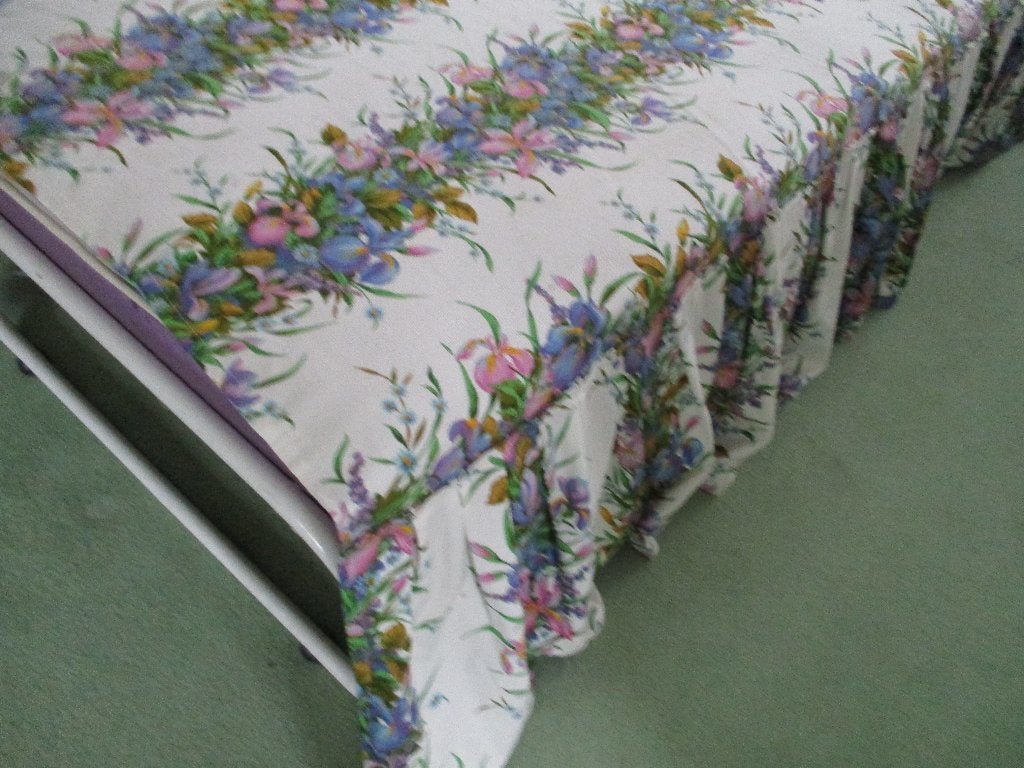 Eenpersoons logeerbed., Ophalen, 90 cm, Zo goed als nieuw, 200 cm