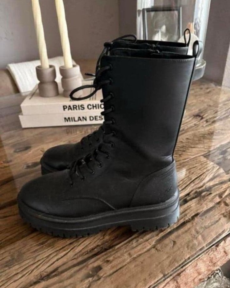 Stoere zwarte hoge chunky boots mt 41 ZGAN, Hoge laarzen, Zwart, Ophalen of Verzenden, Zo goed als nieuw