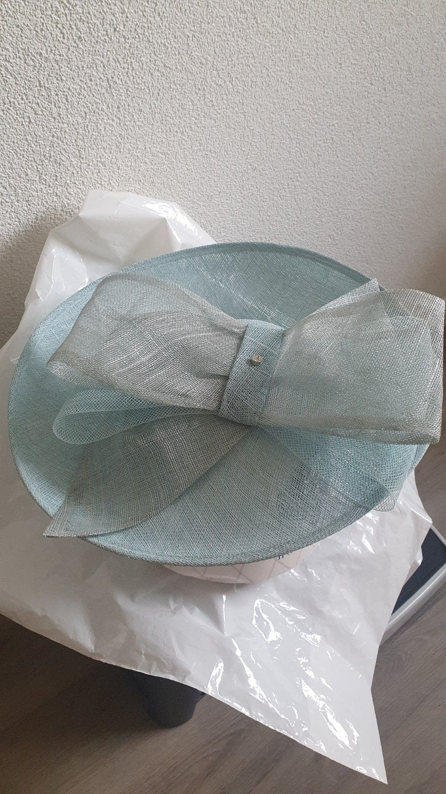Elegante lichtblauwe hoed met strik - Zo goed als nieuw, Bogerds Hoeden, Hoed, Zo goed als nieuw, One size fits all