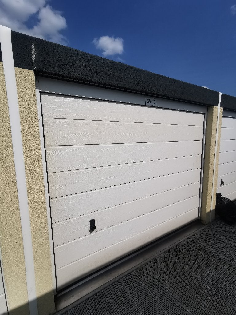 18 m2 Garagebox 1e verdieping in Spoorlaan