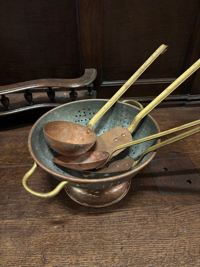 Vintage koperen vergiet op voet met 4 keukenhulpen, Ophalen of Verzenden, Koper