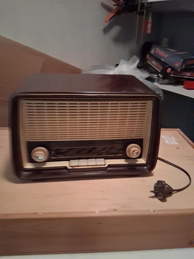 Radio 150jm jaar oud merk blauwpunkt tel. 0646070277, Ophalen of Verzenden
