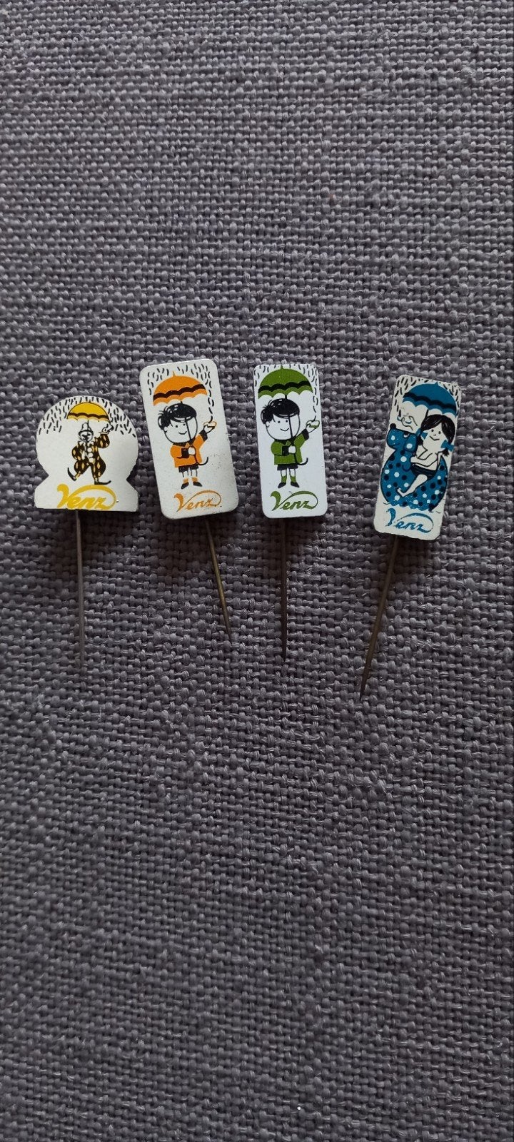 Set van 4 vintage Venz hagelslag speldjes/pins, Ophalen of Verzenden, Gebruikt