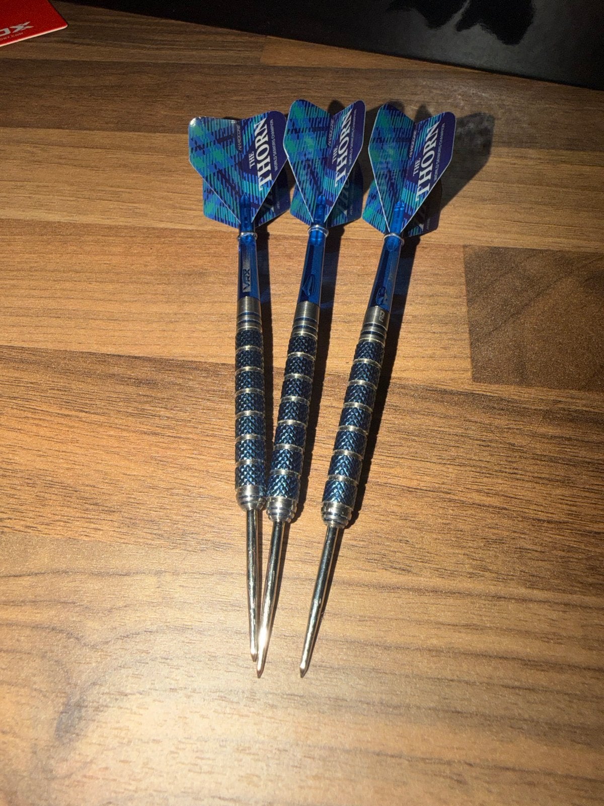 Darts 26 g ROBERT THORNTON - SENIORS WORLD CHAMPION, Ophalen of Verzenden, Zo goed als nieuw, Pijlen