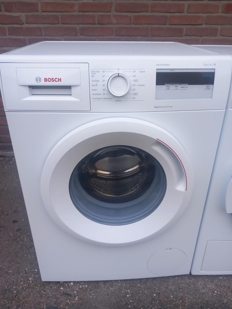 Bosch Serie 4, Witgoed en Apparatuur, Wasmachines, Gebruikt, Voorlader, 6 tot 8 kg, 85 tot 90 cm, 1200 tot 1600 toeren, Energieklasse A of zuiniger