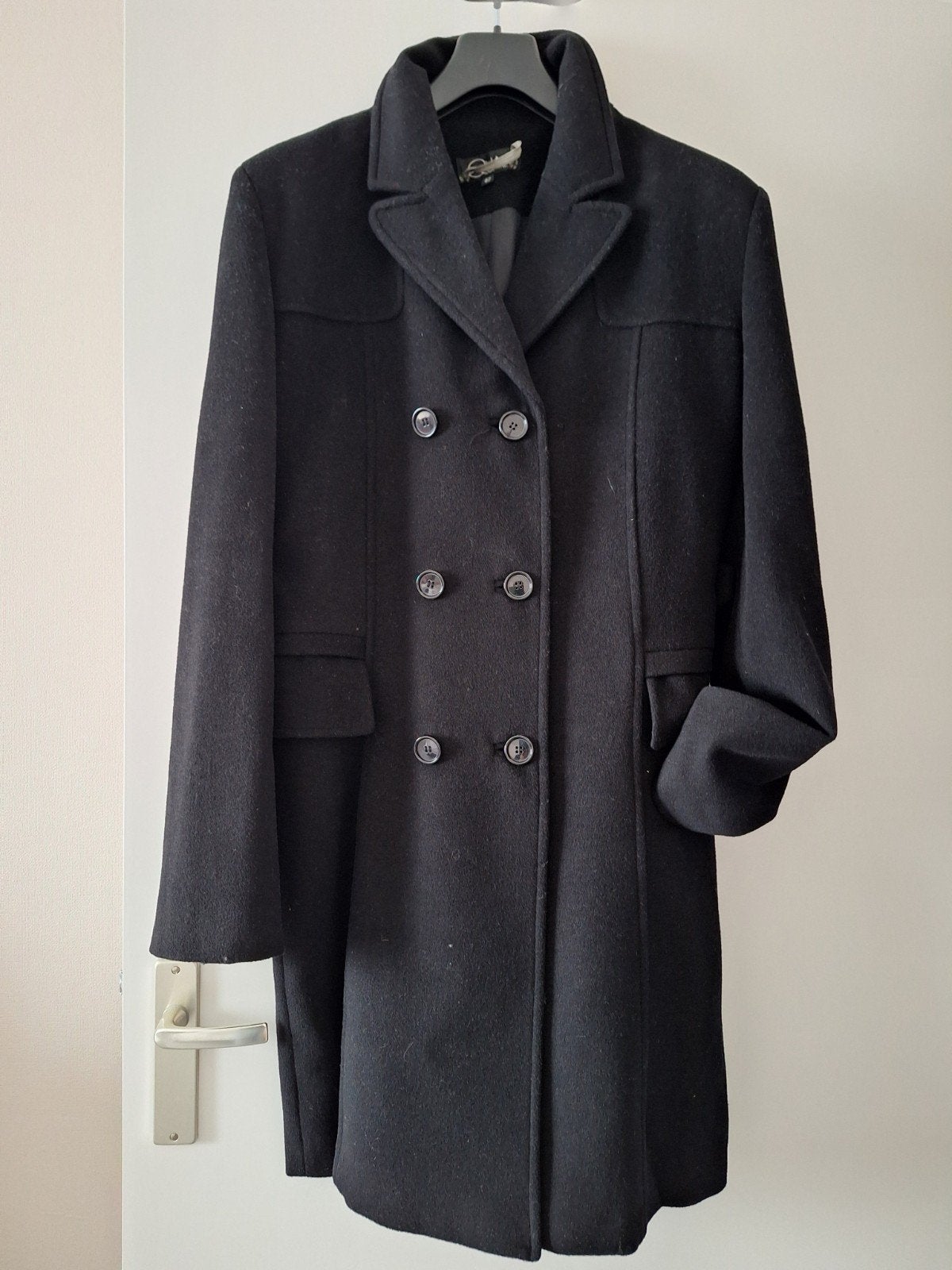 Zwarte wollen jas QUASI maat 42, Kleding | Dames, Ophalen of Verzenden