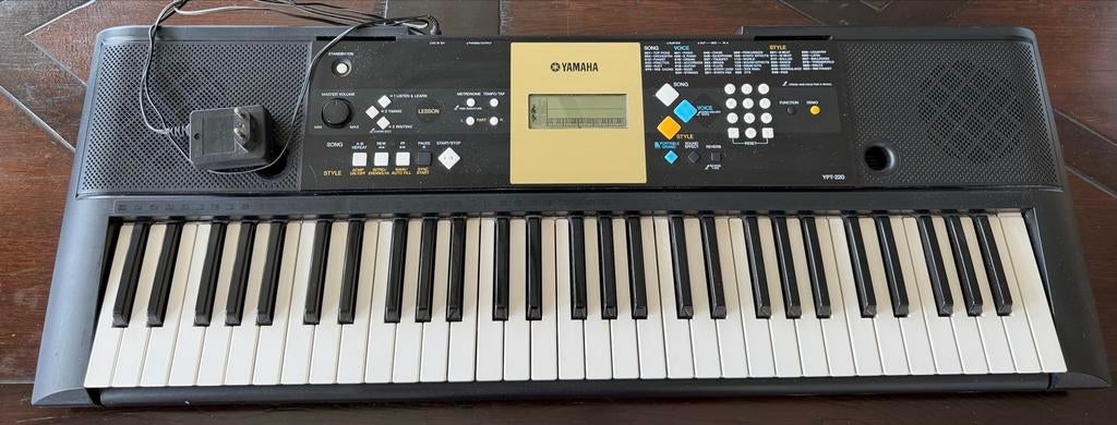 Yamaha YPT 220 keyboard, Ophalen of Verzenden, 61 toetsen, Gebruikt, Midi-aansluiting
