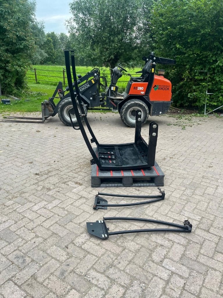 Kubota safetyroof, dak t.b.v. RT2800, Ophalen, Zo goed als nieuw