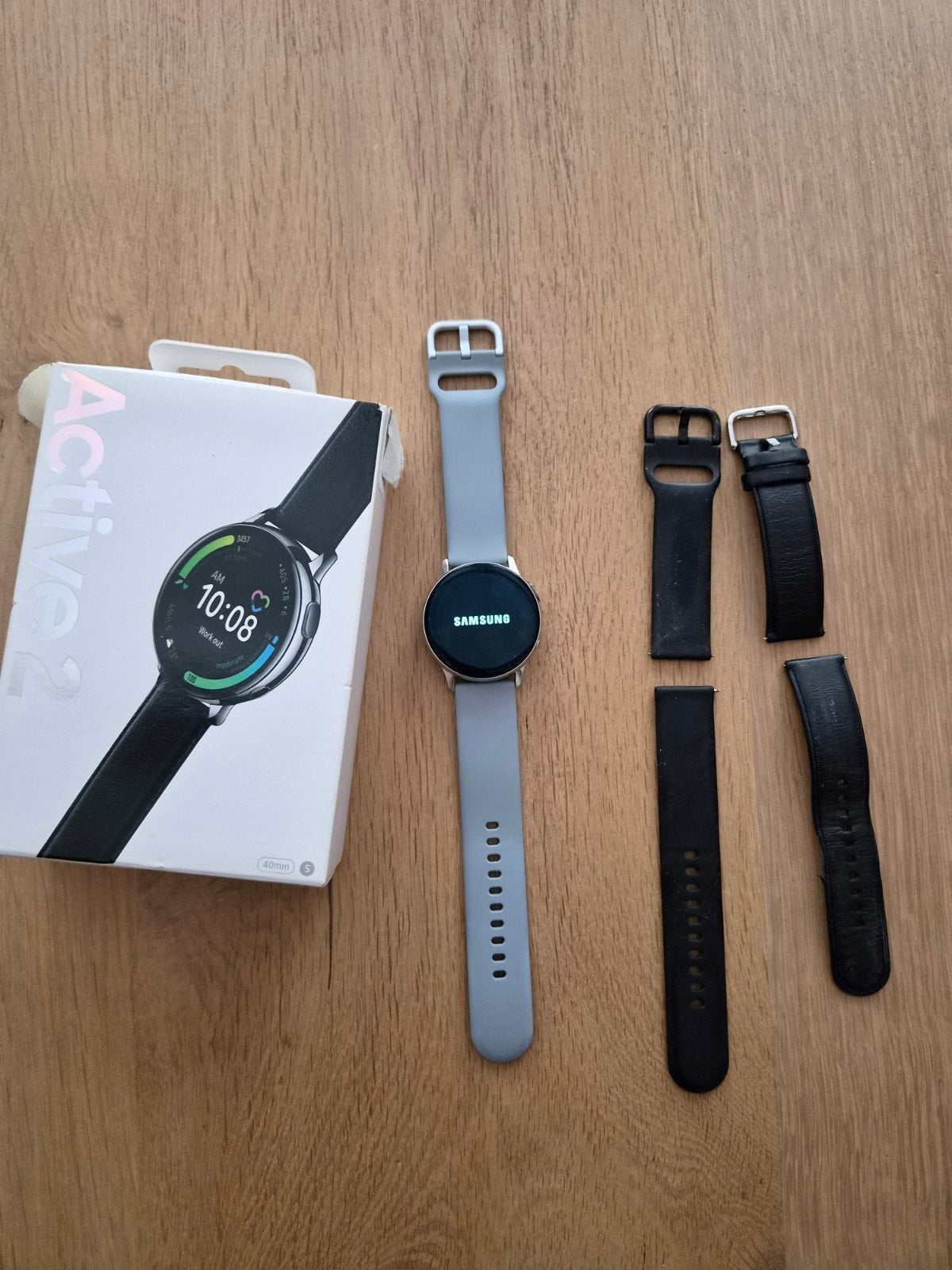 Samsung Watch Active2 - 40mm met 3 bandjes, Ophalen of Verzenden, Zo goed als nieuw, Samsung, Waterdicht