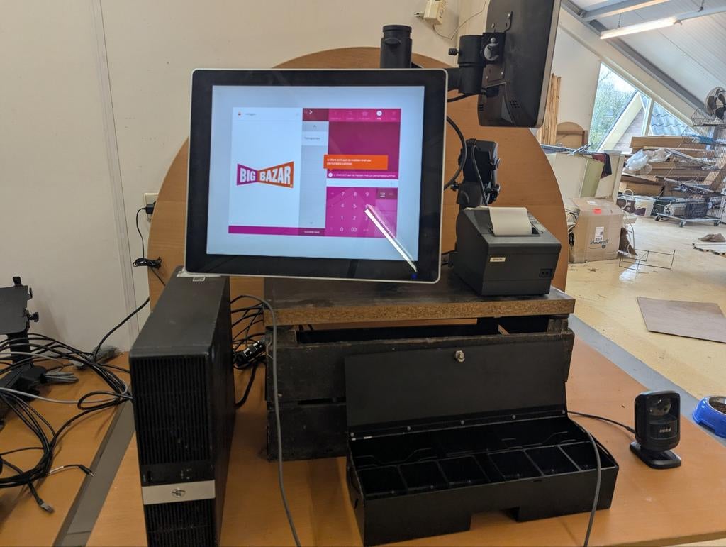 2 Kassasystemen HP RP5 met Touchscreen, Ophalen of Verzenden