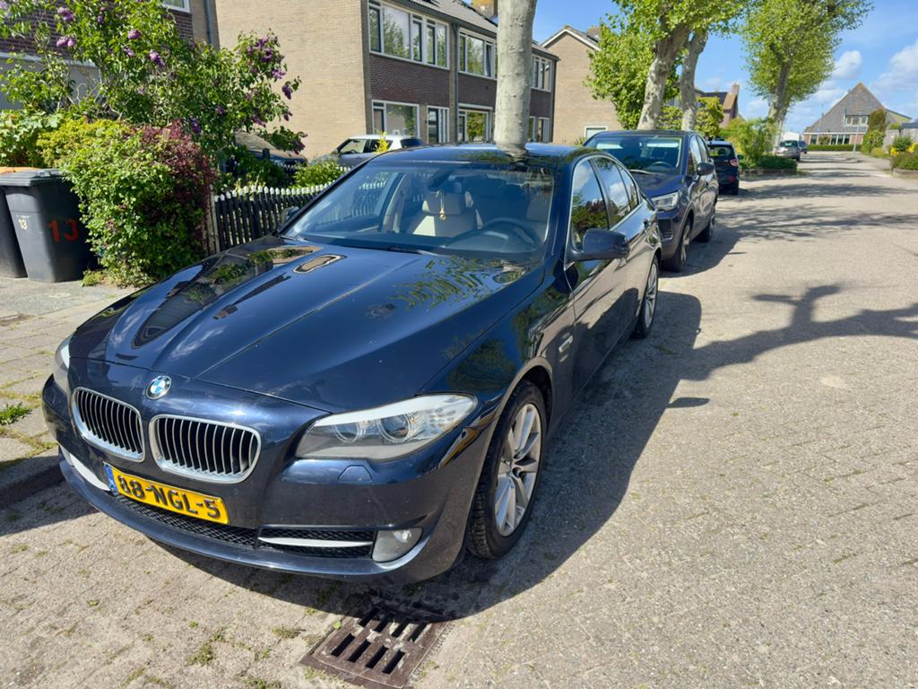 BMW 5-Serie 3.0 I 528 AUT 2010 Blauw, Auto's, BMW, Achterwielaandrijving, Beige, Blauw, 2996 cc
