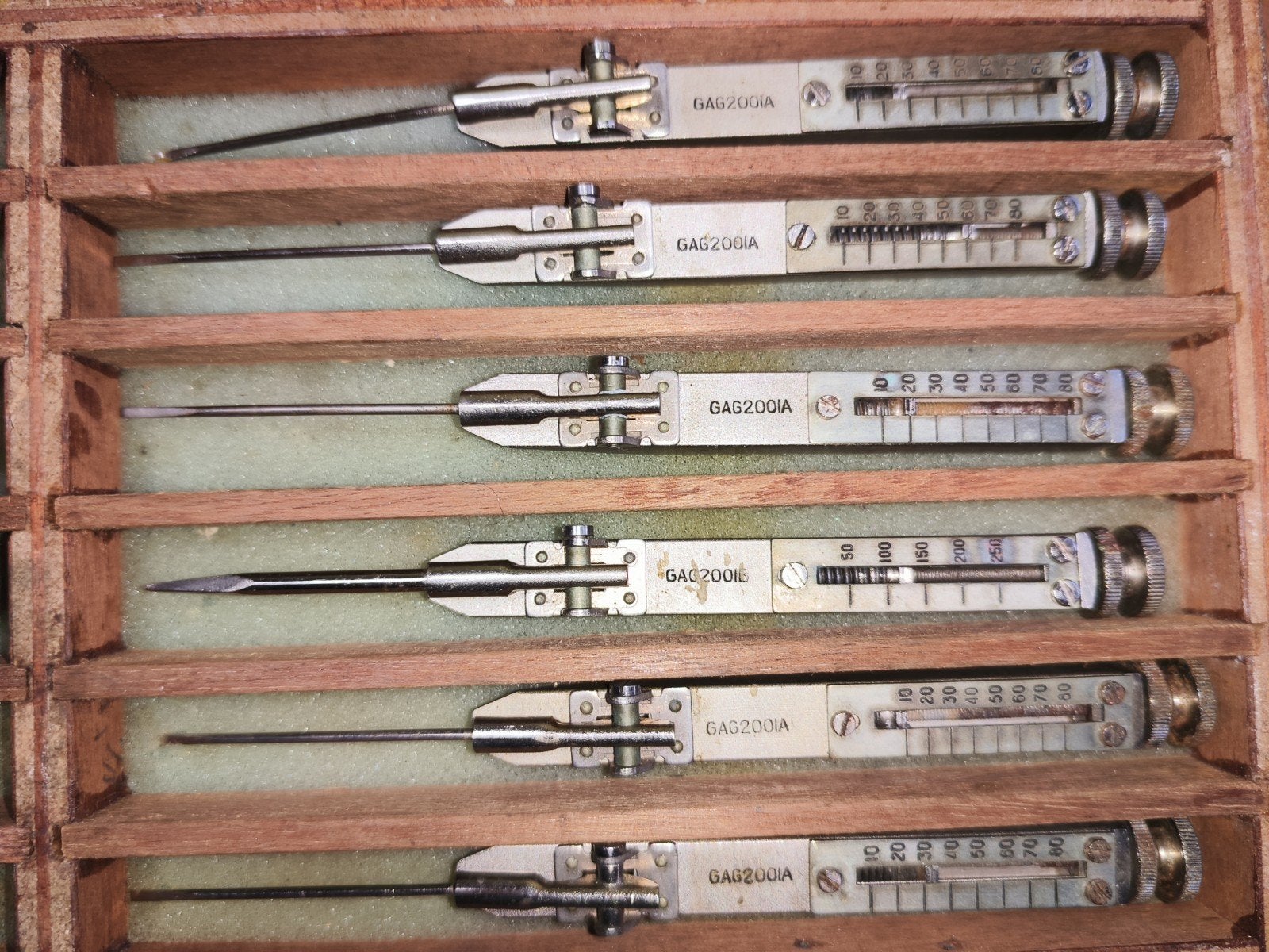 Antieke set van 12 precisie meetinstrumenten in houten kist, Ophalen of Verzenden