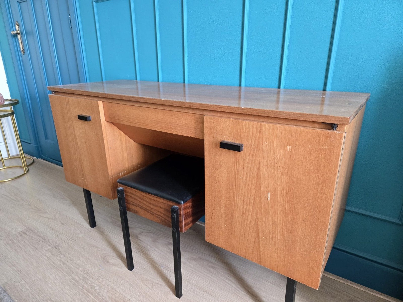 Vintage Aristo kaptafel met krukje - Jaren '60, Ophalen