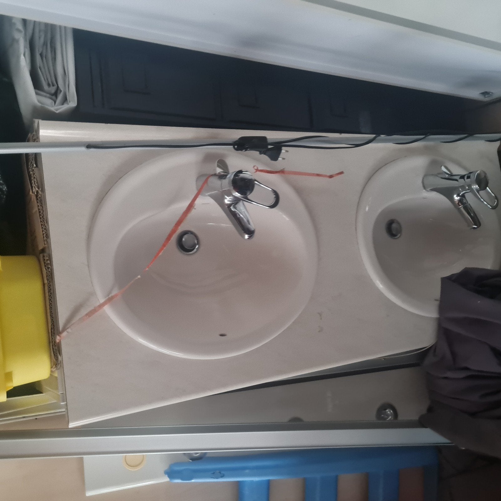 Badkamerkast met wastafels en hoge kasten, Huis en Inrichting, Badkamer | Badkamermeubels, Ophalen