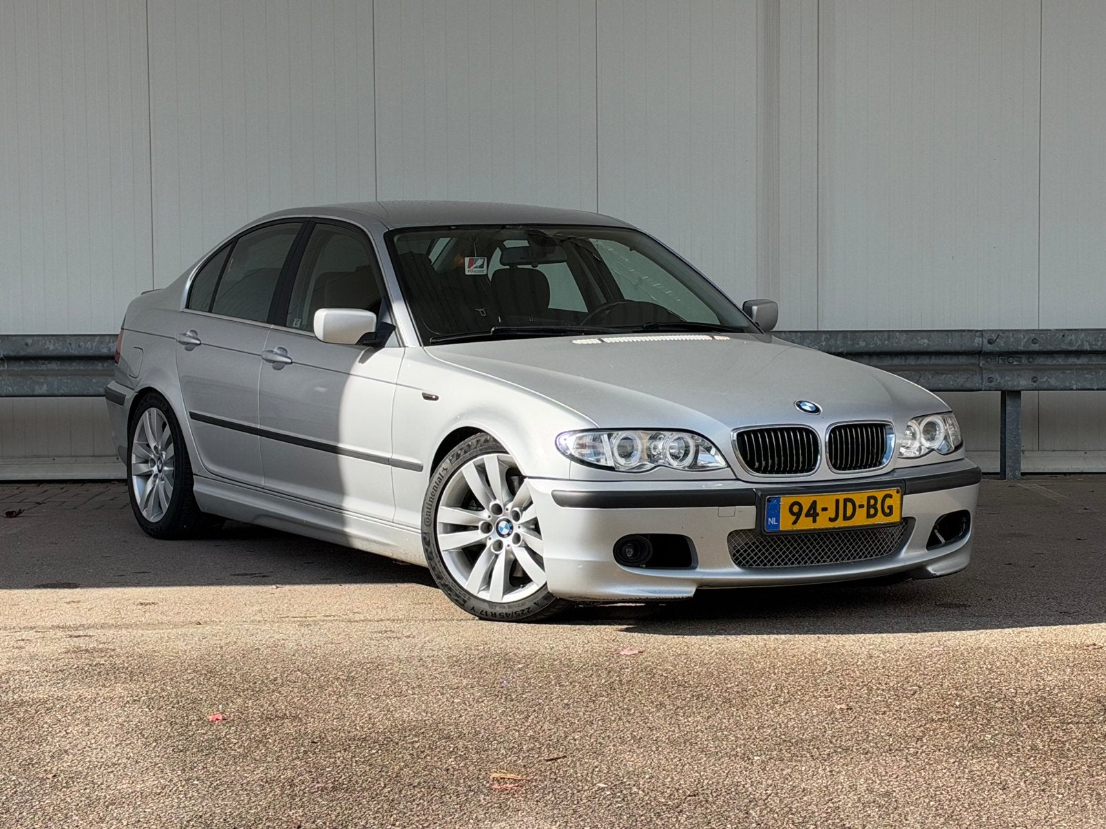 BMW 3-Serie 325i /m-tech /schroefset /Handbak, 1385 kg, Achterwielaandrijving, Zwart, Leder en Stof