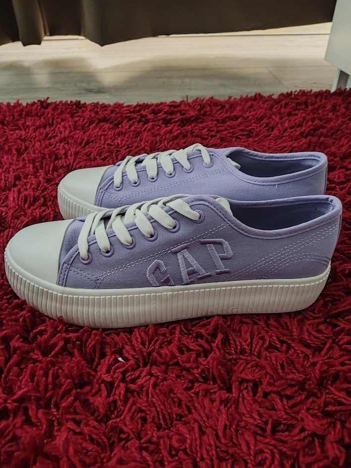 Nieuw in doos GAP lila dames platform sneakers, Nieuw, Ophalen of Verzenden, Sneakers of Gympen, Overige kleuren