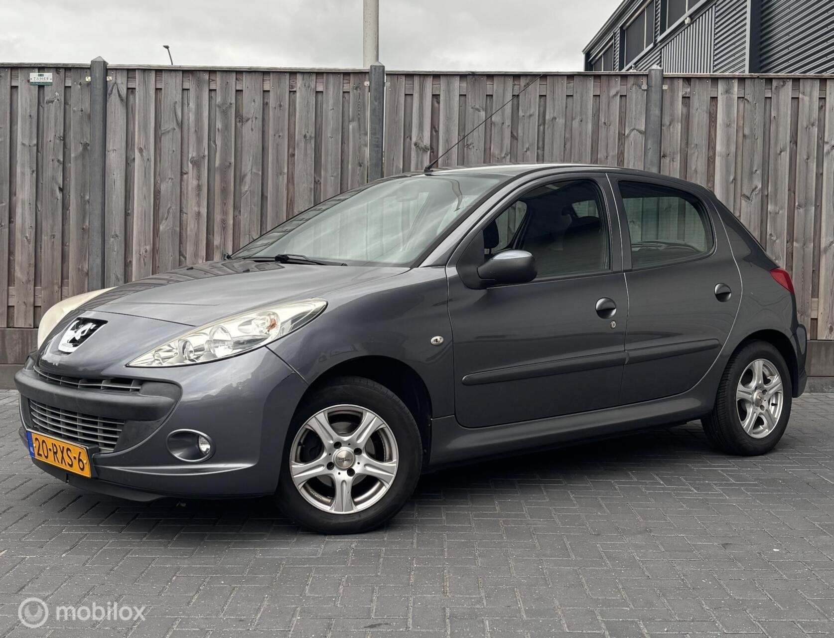 Peugeot 206+