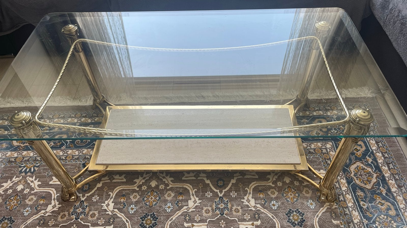 Glazen salontafel met messing frame en marmeren blad, Ophalen, Gebruikt, 100 tot 150 cm, 50 tot 100 cm