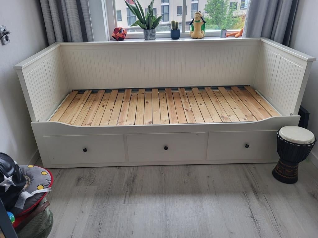 IKEA Hemnes Bedbank met 3 lades - Wit, Huis en Inrichting, Slaapkamer | Bedden, Gebruikt, Eenpersoons, Scandinavisch, Klassiek
