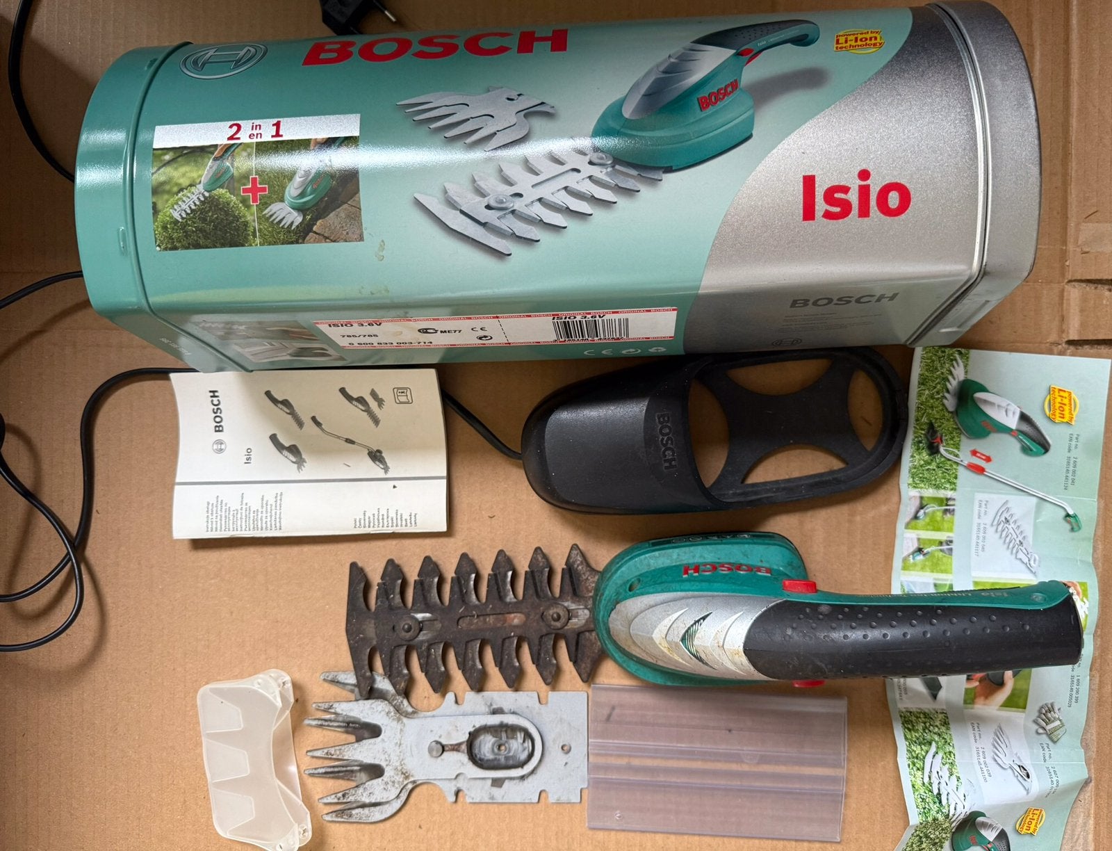 Bosch Isio Buxesschaar accu heggenschaar, grassschaar, Ophalen of Verzenden, Gebruikt, Accu