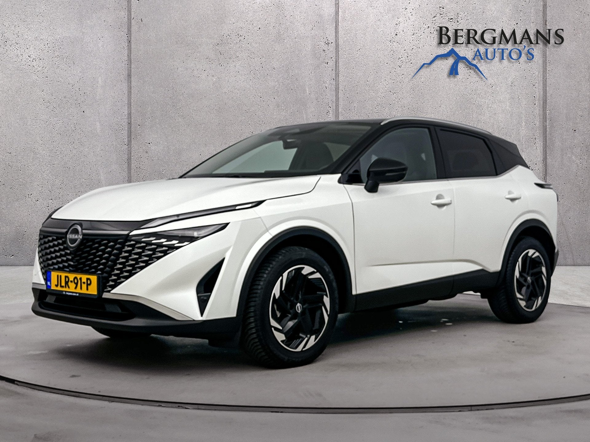 Nissan QASHQAI 1.3 MHEV Xtronic Business Design GRATIS BOVAG, Auto's, 4 cilinders, Leder en Stof, Wit, 1365 kg