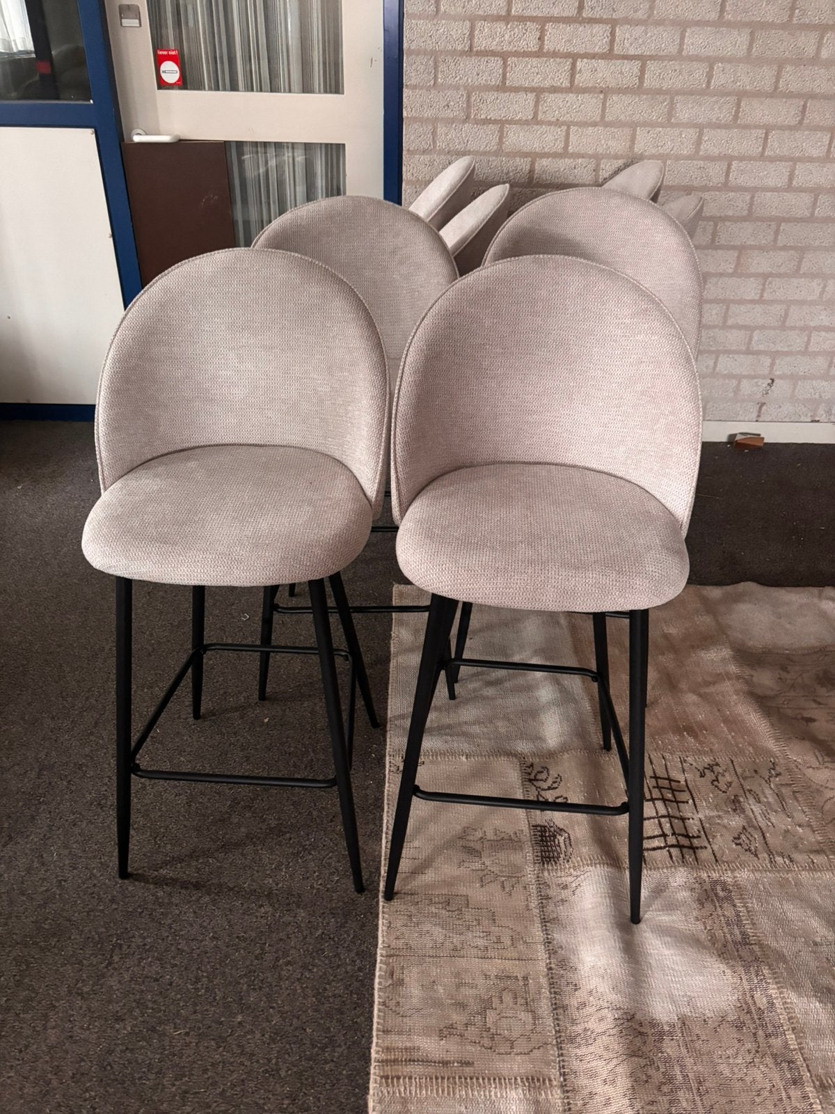 Barstoelen 4 stuks, 2 krukken, Ophalen of Verzenden, Zo goed als nieuw