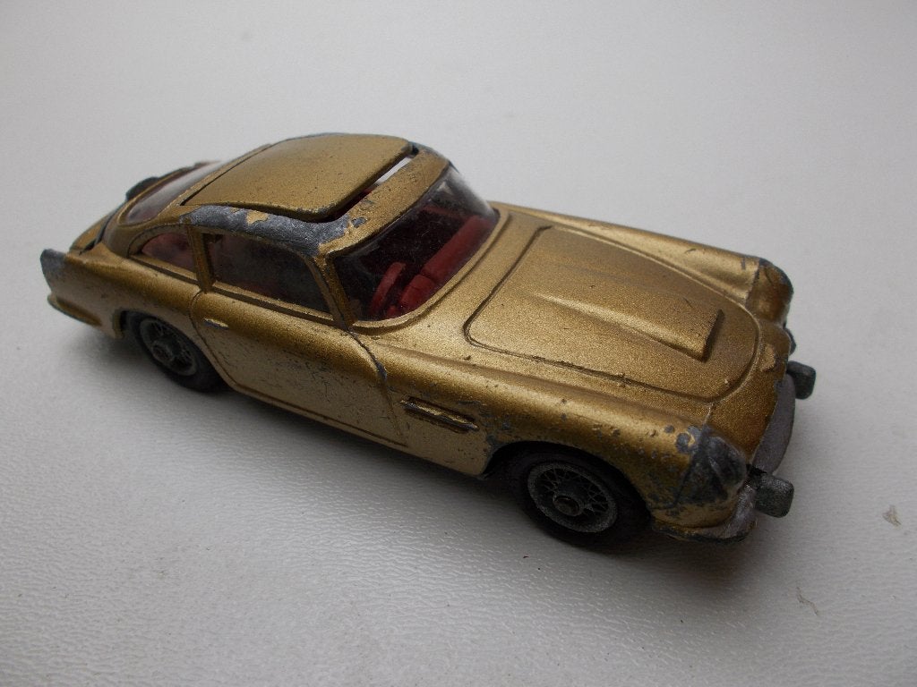 1965 Corgi Toys 261 JAMES BOND ASTON MARTIN DB5 (GOLD) -B-, Hobby en Vrije tijd, Ophalen of Verzenden, Gebruikt, Auto, Corgi