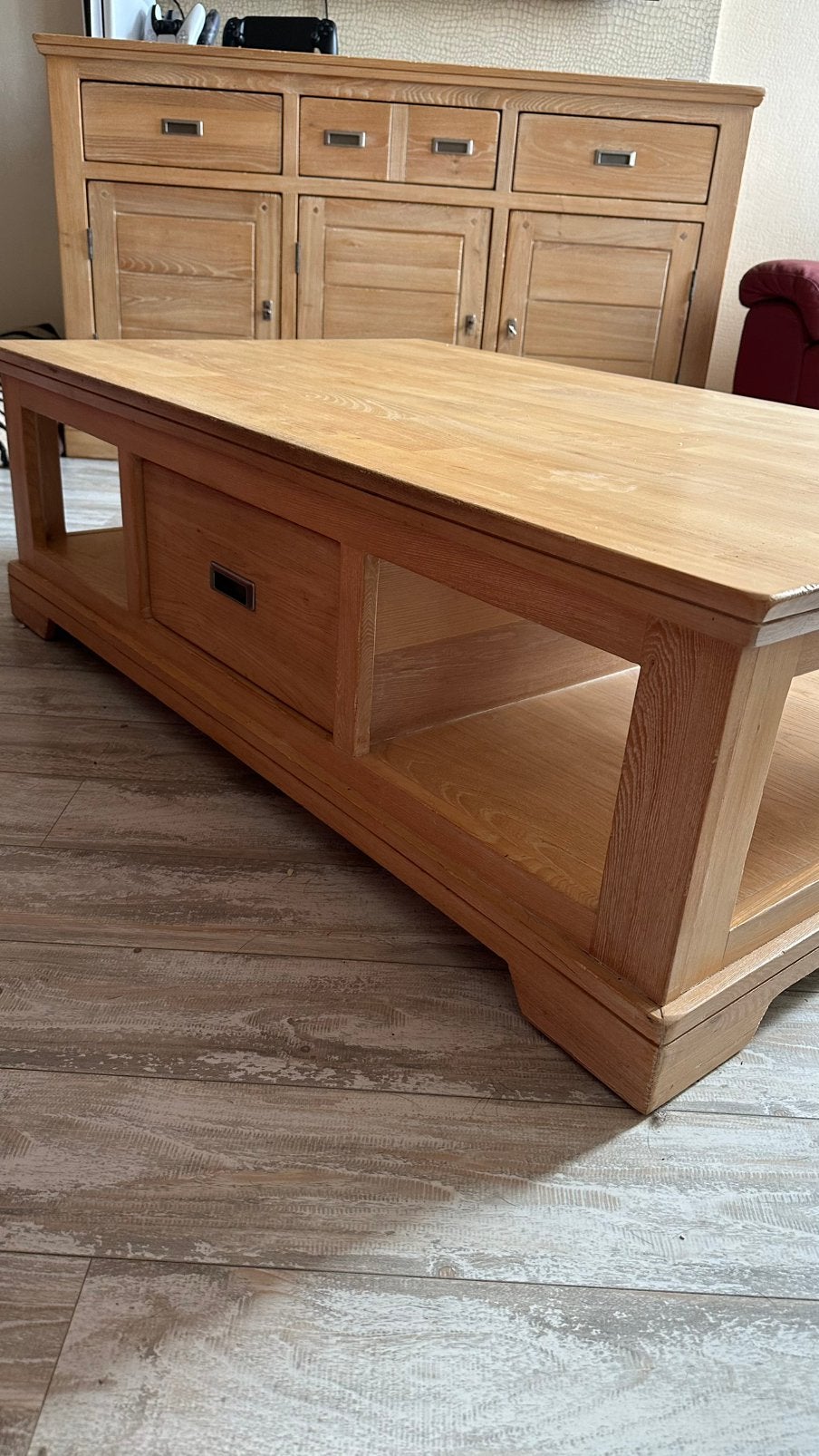 Ruime houten salontafel met lade en opbergvakken, Huis en Inrichting, Ophalen