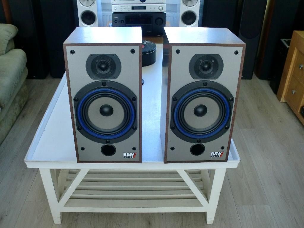 B&W DM110i s1 walnut onderhoud gehad ,Te beluisteren., Audio, Tv en Foto, Luidsprekers, Refurbished, Ophalen of Verzenden, 60 tot 120 watt