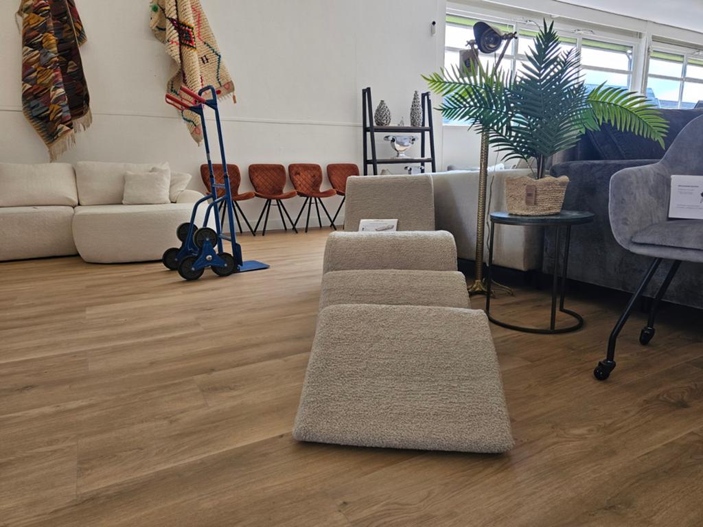 Ligstoel vaccum verpakt, 125 cm of meer, Nieuw, Info@homefriesland.nl, Kelvinstraat 6 8912BA