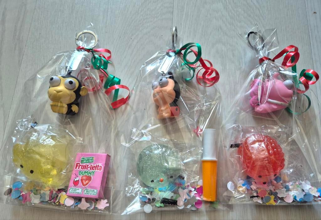 Traktatie sleutelhanger plop it,squishy,snoepje 1.75, Ophalen of Verzenden, Nieuw, Feestartikel, Verjaardag