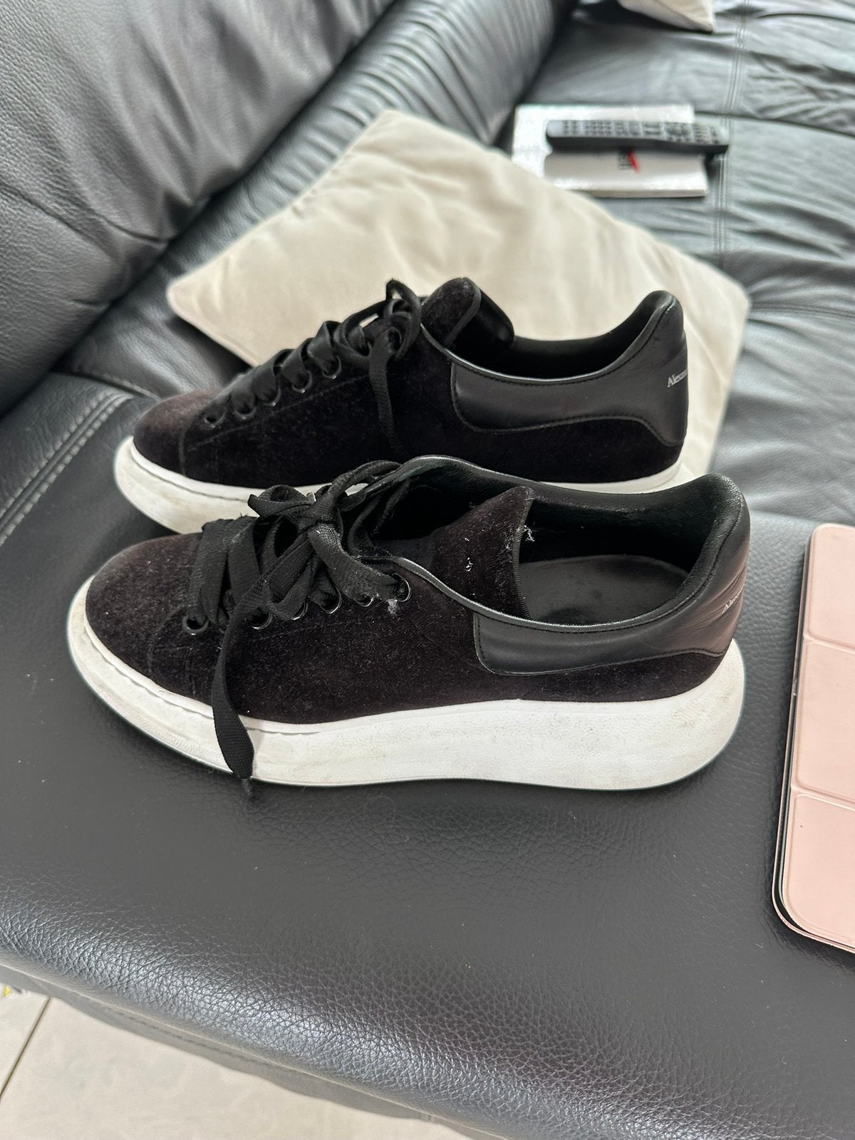 Alexander McQueen sneakers maat 39, Ophalen of Verzenden, Zo goed als nieuw, Zwart, Sneakers of Gympen
