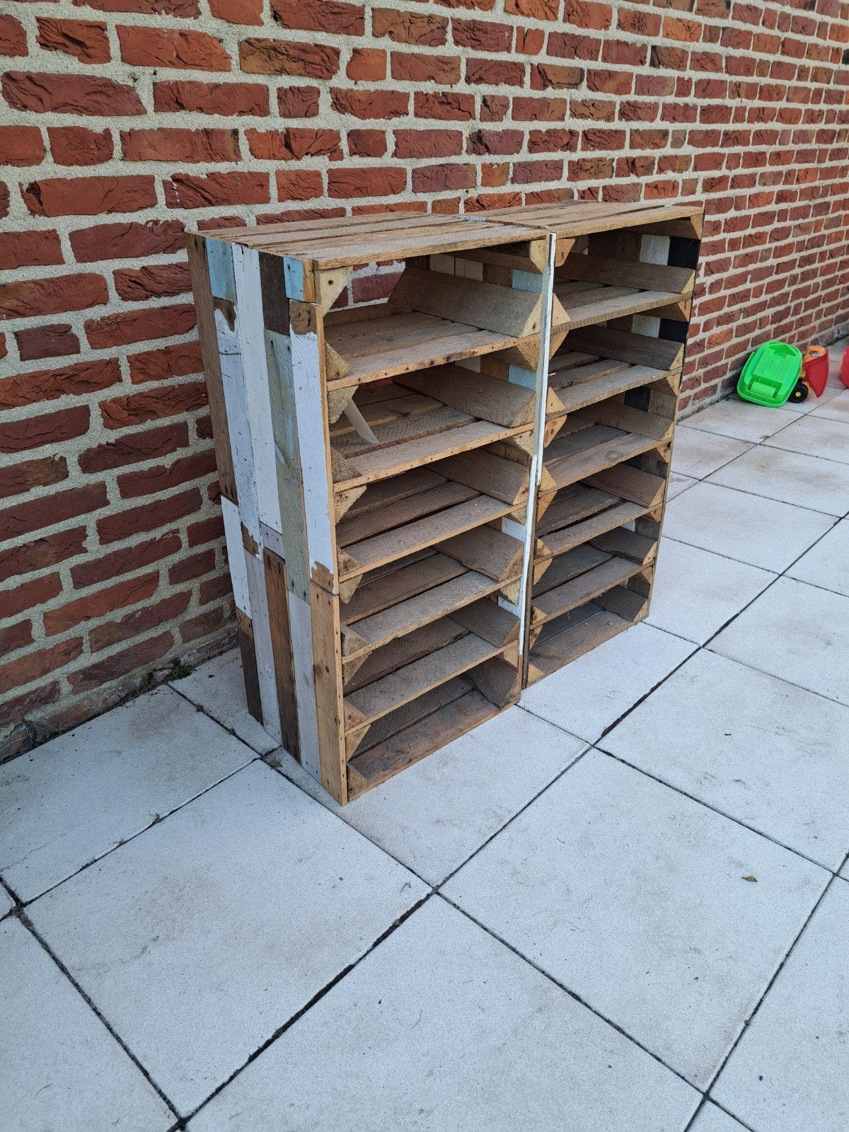 Twee leuke wijnkastjes, Huis en Inrichting, Ophalen, Gebruikt, 15 tot 25 flessen, 75 – 100