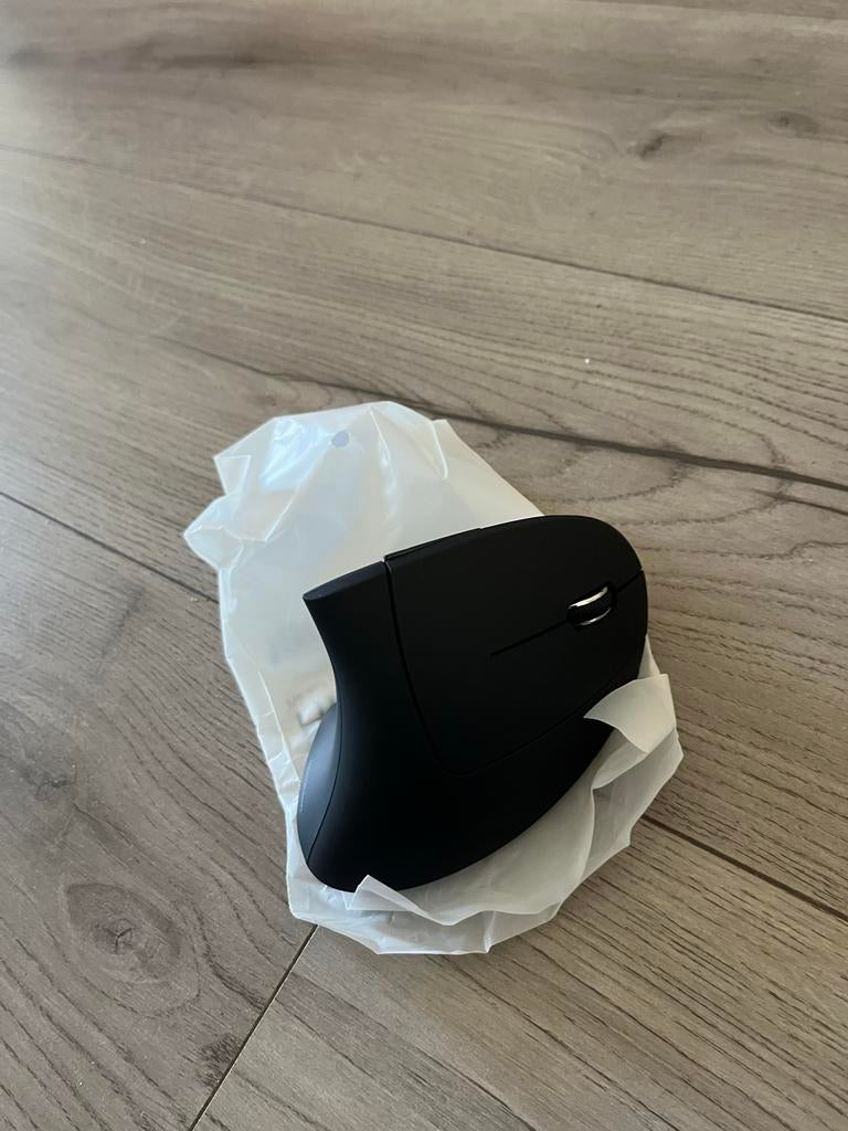 New Wireless Ergonomic Mouse – Unused, Ophalen of Verzenden