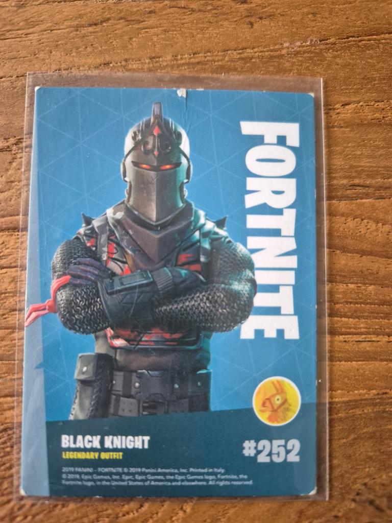 Fortnite Black Knight #252 Legendary Outfit Foil Kaart, Ophalen of Verzenden, Zo goed als nieuw, Losse kaart, Foil