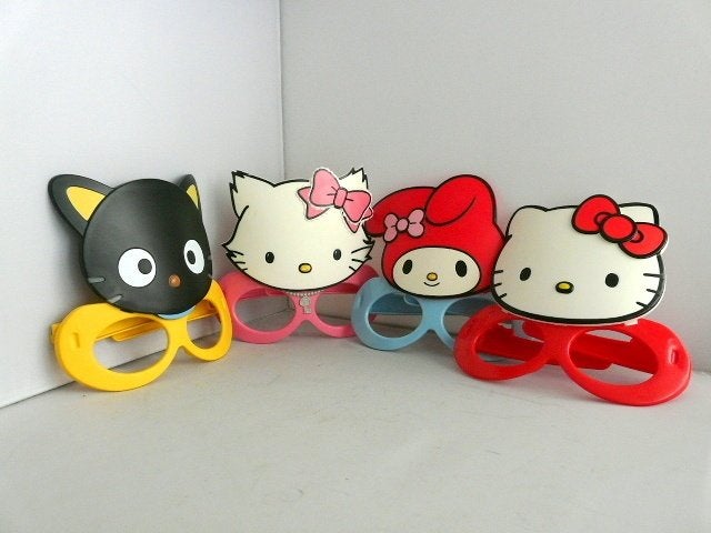 McDonalds 2016 # Hello Kitty (4x) + maskers - foto's, Verzamelen, Poppetjes en Figuurtjes, Ophalen of Verzenden, Zo goed als nieuw
