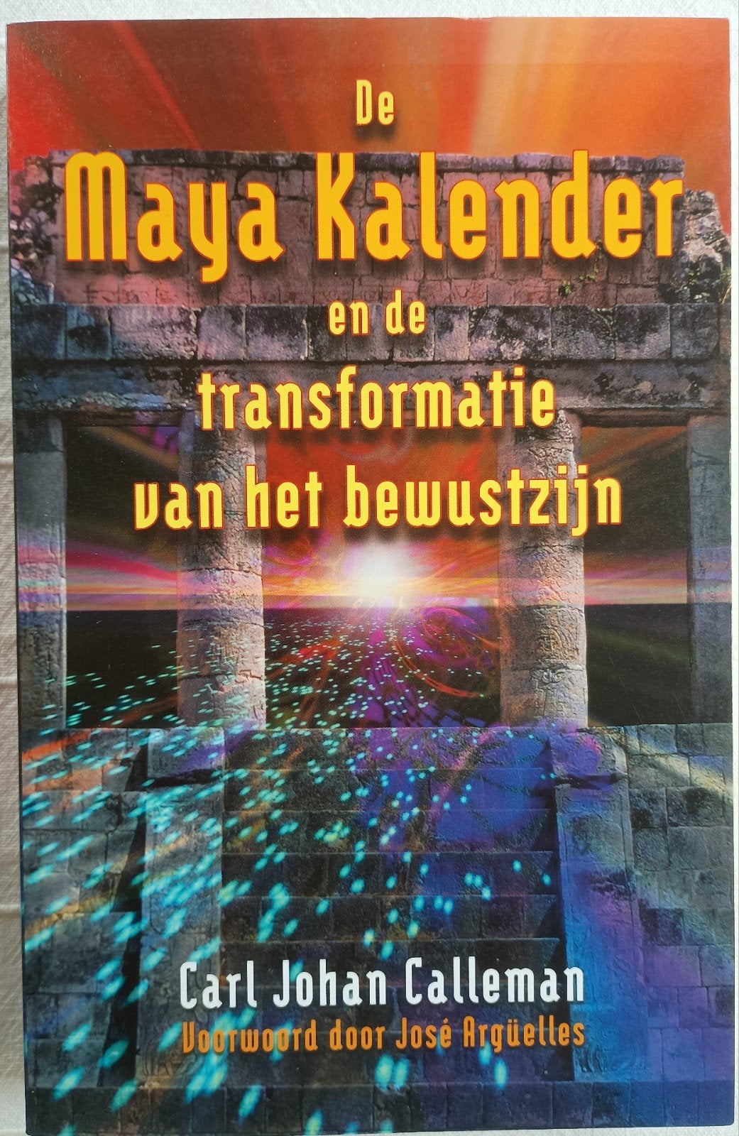 De Maya Kalender en de transformatie van het bewustzijn, Achtergrond en Informatie, Ophalen of Verzenden, Zo goed als nieuw, Overige onderwerpen